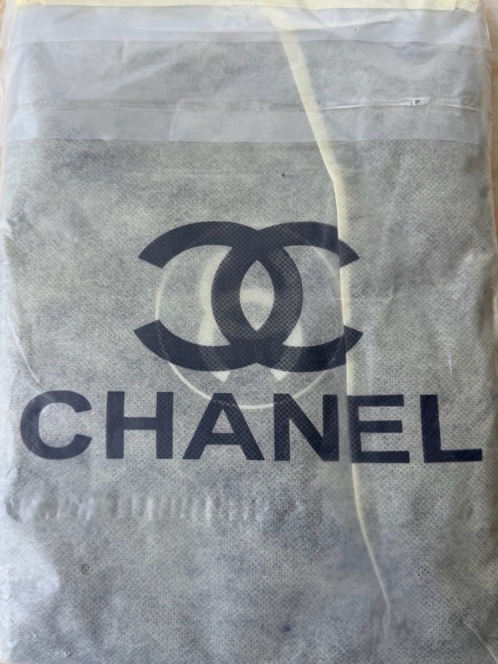 Large Chanel Black Puffy nylon w White ‘CC’ Branding cosmetic bag  Pouch. GWP - Picture 3 of 10
